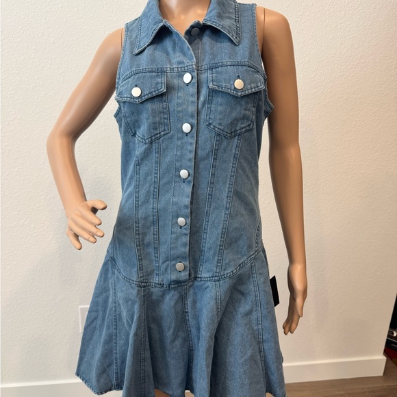 Lulus Dresses & Skirts - Lulu's Blue Denim Sleeveless Mini Dress